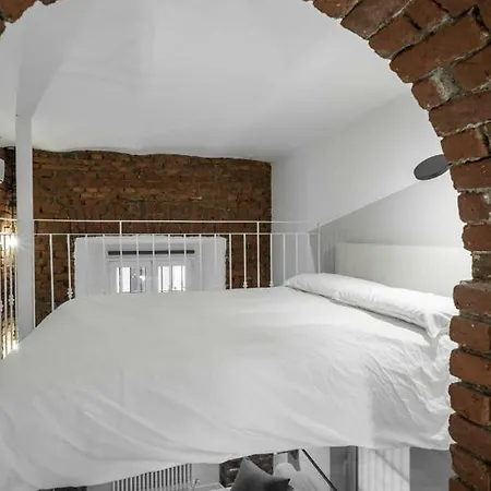 Daire 38 Via Carlo Farini Milano